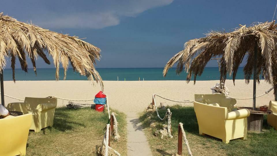 L'Isola Di Gaia Bed and Breakfast Crotone Exteriör bild