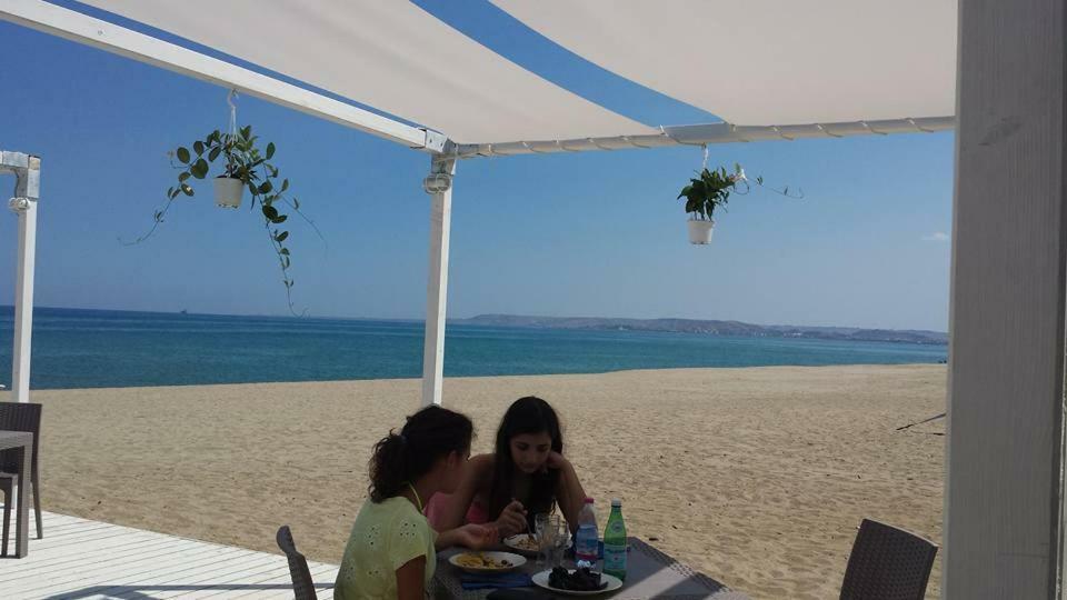 L'Isola Di Gaia Bed and Breakfast Crotone Exteriör bild